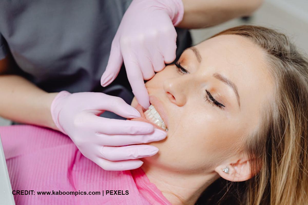 Swelling, Bleeding Gums? When Is It Normal and When You Should See an Emergency Dentist